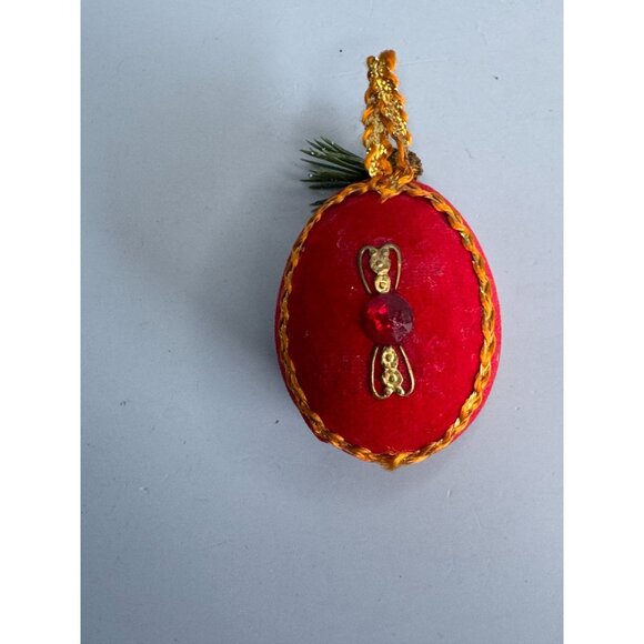 Handcrafted Vintage Red Velvet & Gold Trim Christmas Ornament Diorama  With Sant - Picture 5 of 8